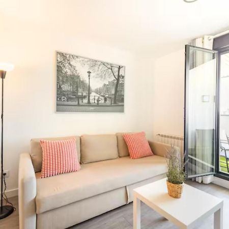 Piso Climatizado Y Parking Apartment Madrid Exterior photo