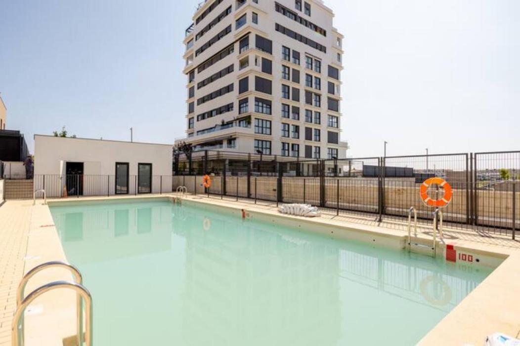 Piso Climatizado Y Parking Apartment Madrid Exterior photo