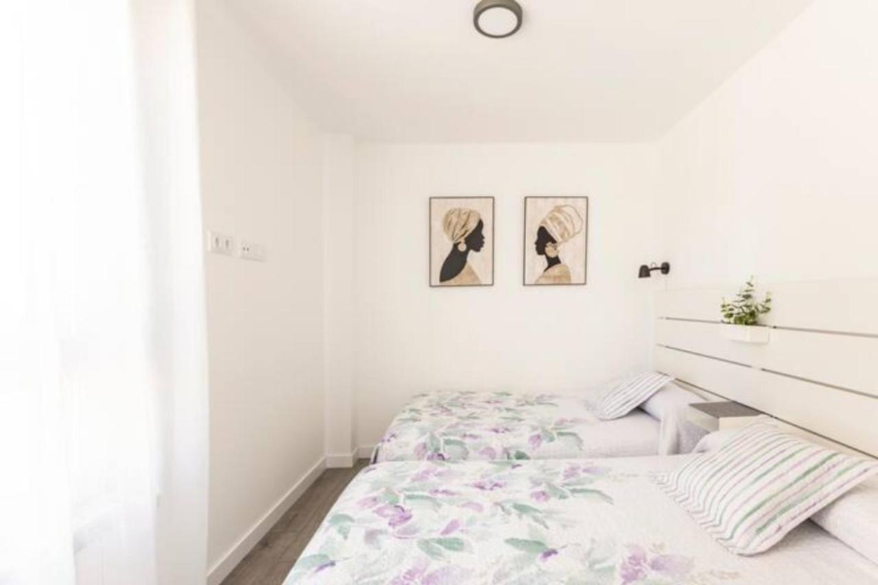 Piso Climatizado Y Parking Apartment Madrid Exterior photo