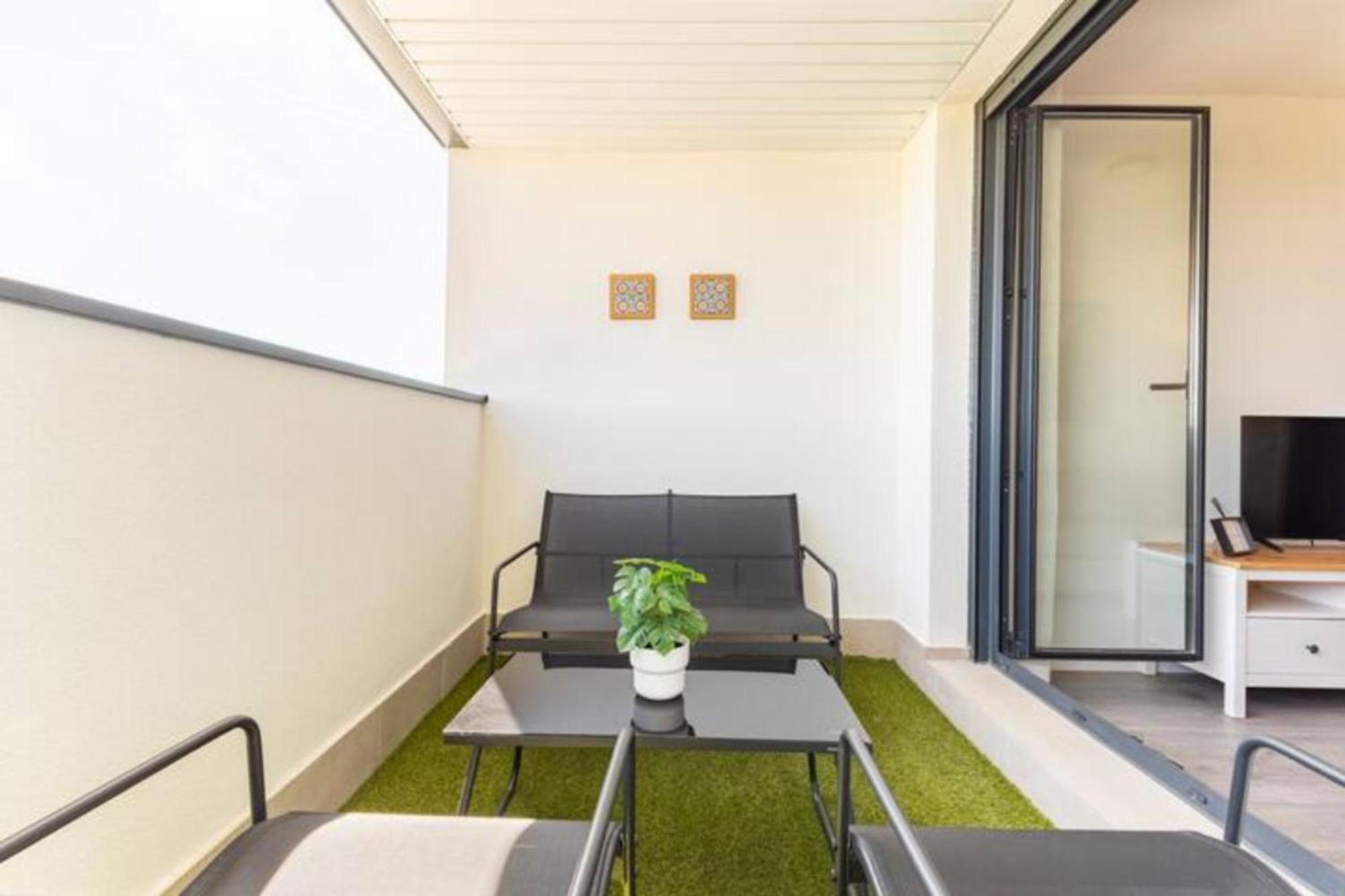 Piso Climatizado Y Parking Apartment Madrid Exterior photo