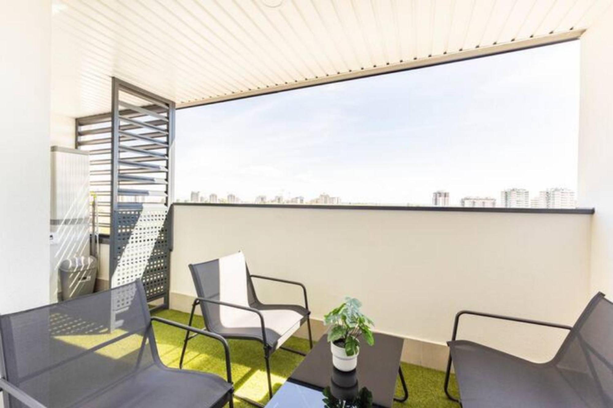 Piso Climatizado Y Parking Apartment Madrid Exterior photo