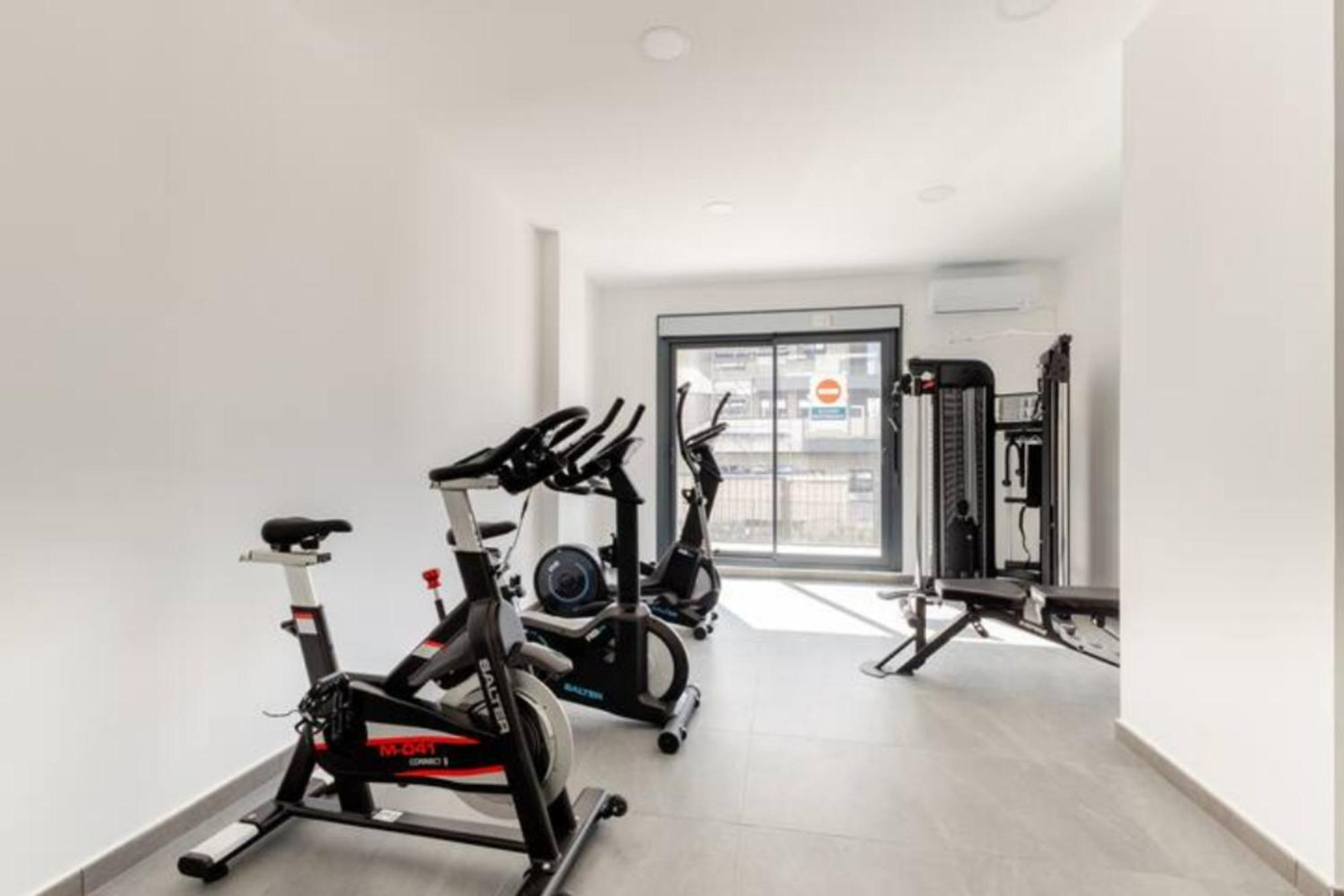 Piso Climatizado Y Parking Apartment Madrid Exterior photo